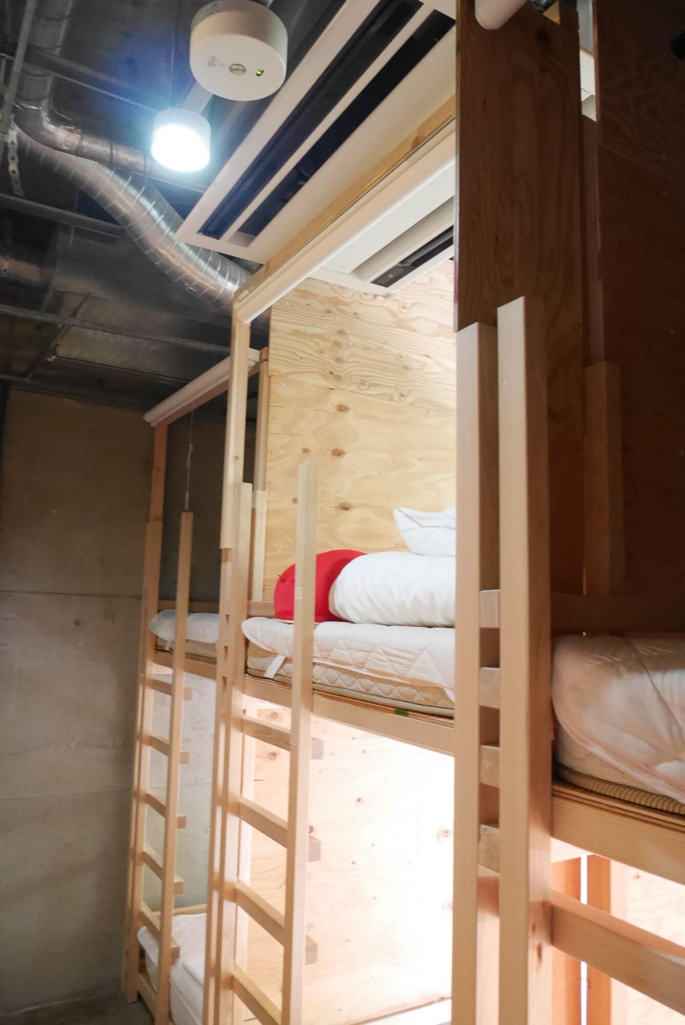 Artnshelter Hostel Tokyo Exterior photo
