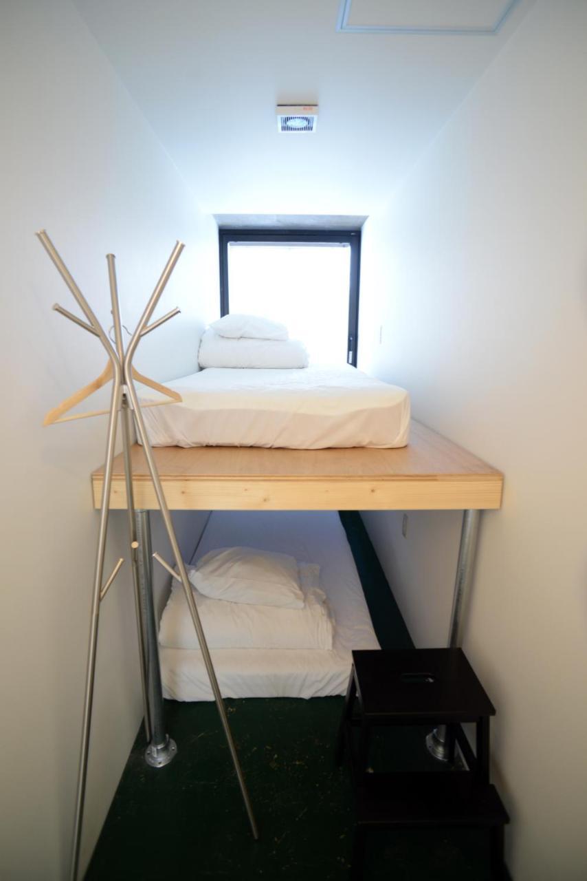 Artnshelter Hostel Tokyo Exterior photo
