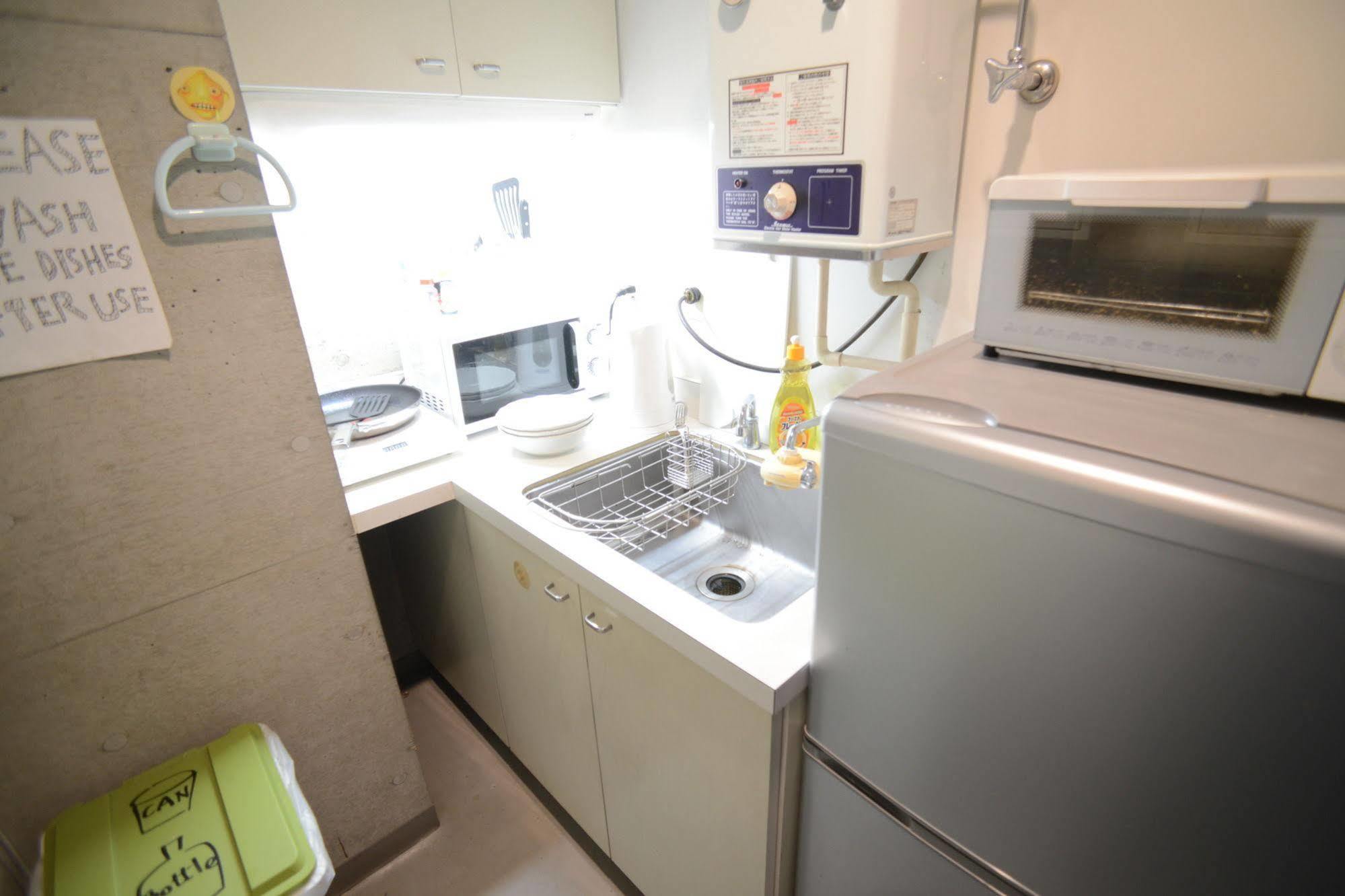 Artnshelter Hostel Tokyo Exterior photo